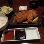 キムカツ - スペシャルランチ1500円：牡蠣フライ