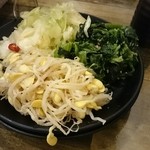 七輪焼肉 安安 - ナムル三種の応酬よ！
