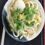 純手打うどん よしや - 冷たい温玉ぶっかけうどん中370円23/4/2016