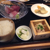 魚感うえさき - お造り定食     1000円