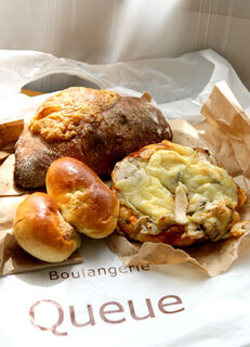 Boulangerie Queue, Funabashi, Japan