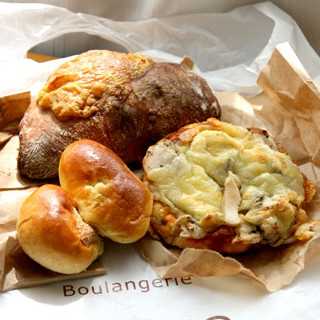 Boulangerie Queue_0