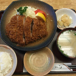 かつ村 - ロースかつ定食 1,050円