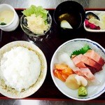 Hananoren - ランチ限定刺身定食