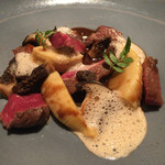 レストラン ラ フィネス - メインは和牛と筍。これもまあソースの旨みが濃縮されていますね