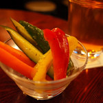 HUB 中野南口店 - 手づくりピクルス 税込310円