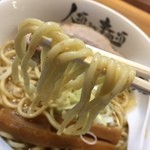 人類みな麺類 - らーめんmacro(800円)麺リフト