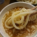 極太濁流ラーメン ら・けいこ - つけ汁にたっぷりと♪
