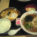 Honami - かつ鍋定食