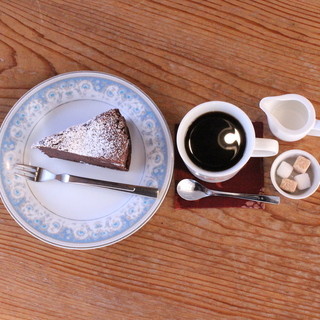 [カフェ]手作りケーキ＆こだわりの落ち着くコーヒー