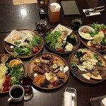 アメリカンダイニング レッド ネック - それぞれの盛りつけ