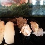 Sushi Take - ズワイガニ、ヒラメ、イカ、カニ味噌、白エビ