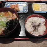 釡焼鳥本舗おやひなや - ランチのあんかけ鶏うどん定食