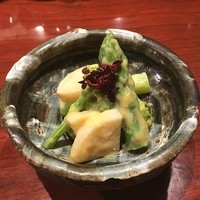 西梅田 禅園 - 季節を感じる