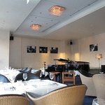 サーラ アマービレ - 大人たちが集う上品かつ上質なサロン