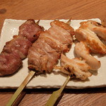 焼き鳥 やげん軟骨、せせり、はつ