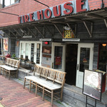 ファイヤーハウス - 