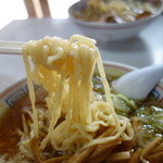 満古登食堂 - 麺のグレードは普通