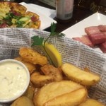 82 新宿西口大ガード店 - 