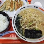 元祖南部小麦らーめん あじきゅう - 【料理】南蛮ラーメンと定食セット（税込1,140円）※合計価格