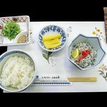 道の駅　かわうその里すさき - ちりめん丼一式・漬物