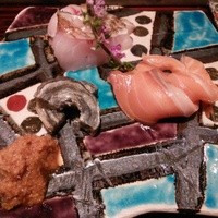 野口太郎 - 山わさびの醤油づけ　で　長崎ののどぐろ　桜ますを　皮ちくわ