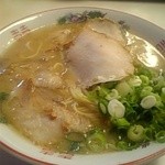 ハッスルラーメン - 豚骨ラーメン