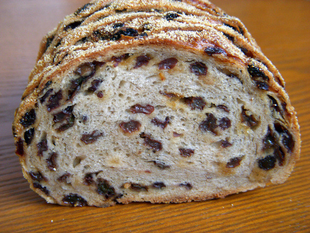 boulangerie ぶどうの木 - 山ぶどうのレーズンなんだろうな