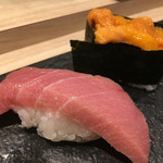 Sushi Sakae - 鮪とろ、うに