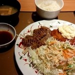 Yayoi Ken - 厚切りカルビ焼肉とチキン南蛮定食　1,080円