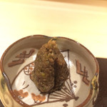 澤いち - それから旨い酒のアテに出して頂いたのは、季節の蕗味噌
      蕗の塔の苦味と味噌の塩梅が良い