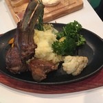 Chao Suki - 子羊の背肉ステーキグラヴィーソース