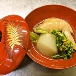 Wafuu Izakaya Katsura - 手羽先とカブと菜の花の炊き合わせ