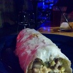 Neato Burrito - 料理写真:ブリトーと店内