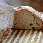 パン工房　ぱず～ - 石臼挽きはるゆたか　田舎パン