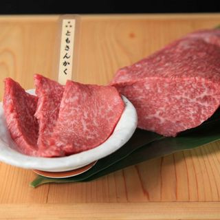 從選材、加工到烹調，憑藉精湛的手藝和確實的知識為您提供優質的服務