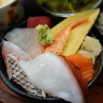 美食酒処　海鈴 - もう一つのミニ海鮮丼はやはり鯛が美味い
