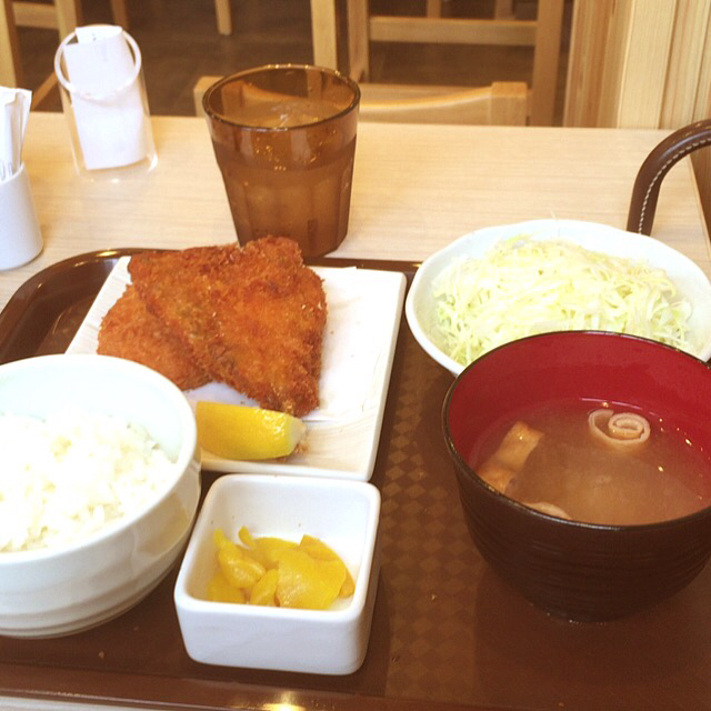 閉店 よいまち食堂 桜木町 定食 食堂 食べログ