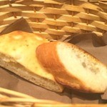 カフェ アクイーユ - 【‘16.4月】セットのパン