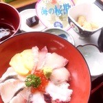 Ajidokoro Umino Ou Kan - カンパチと海鮮丼定食