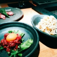 但馬屋 心斎橋 - ユッケうまい