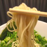 kima hachi - 道産小麦「イーグル」使用の自家製ストレート細麺リフトアップ