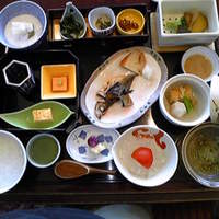 日本料理 初海 - 朝食和定食1890円