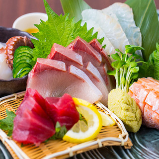 You can only taste it here! Enjoy carefully selected seasonal fish and exquisite dishes♪