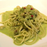 ル プティ キャドー - 淡路産自然栽培のヨモギのスパゲッティ
      