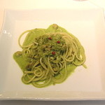 ル プティ キャドー - 淡路産自然栽培のヨモギのスパゲッティ
      