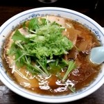 熊王ラーメン - 醤油チャーシュー麺(ニンニク入)1050円