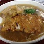 ラーメンハウス・ハッピー - ハッピーラーメン 750円 大盛100円増し