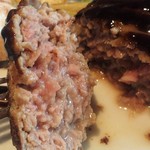 欧風料理屋ビストラ - 肉汁型ハンバーグ