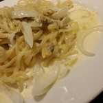 トラットリア グランボッカ - 【2016年4月】あさりと新たまねぎのクリームソース大盛